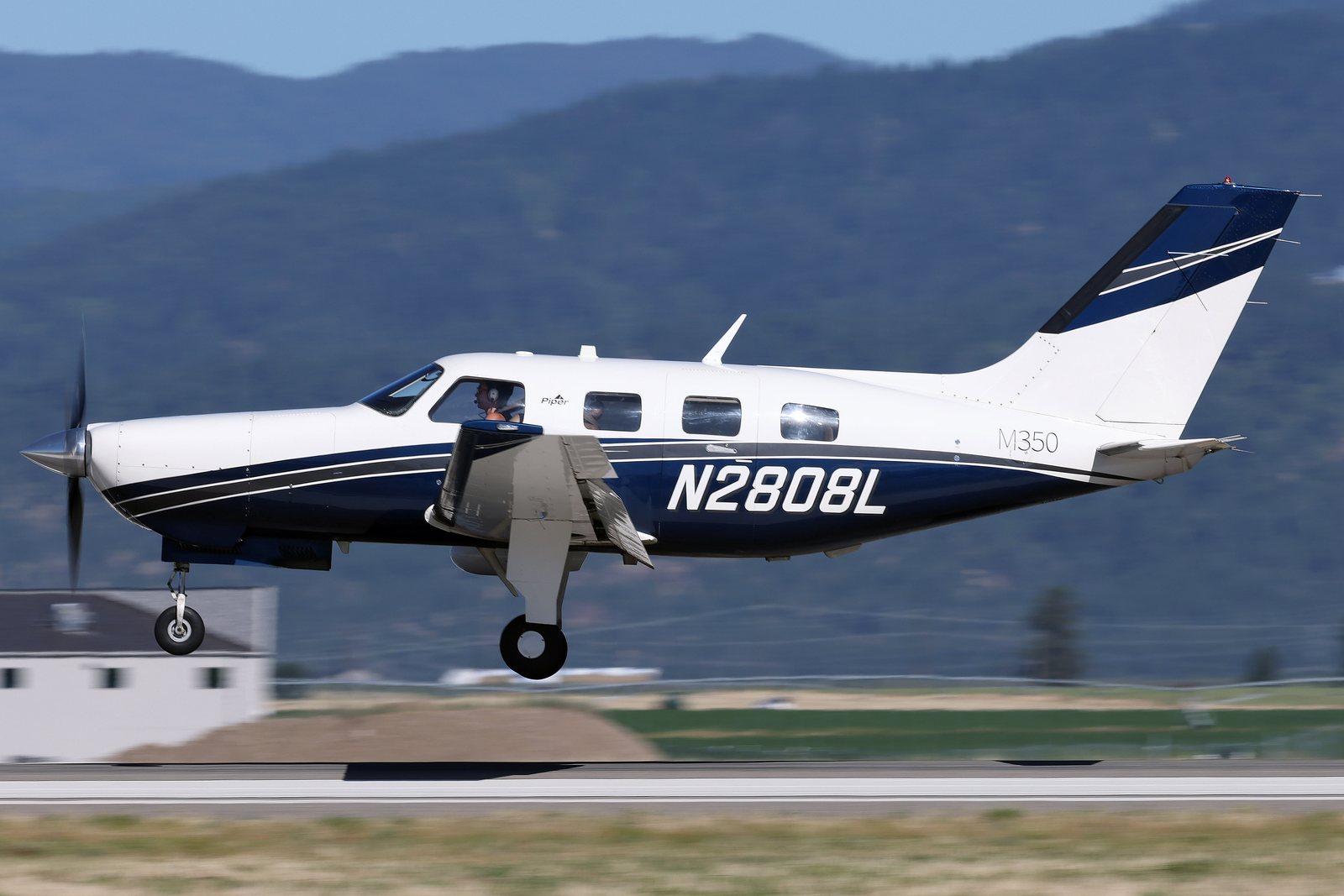 Piper M350 N2808L at Coeur d’Alene in July 2026. Repertory photograph: the aircraft’s model year is not documented.